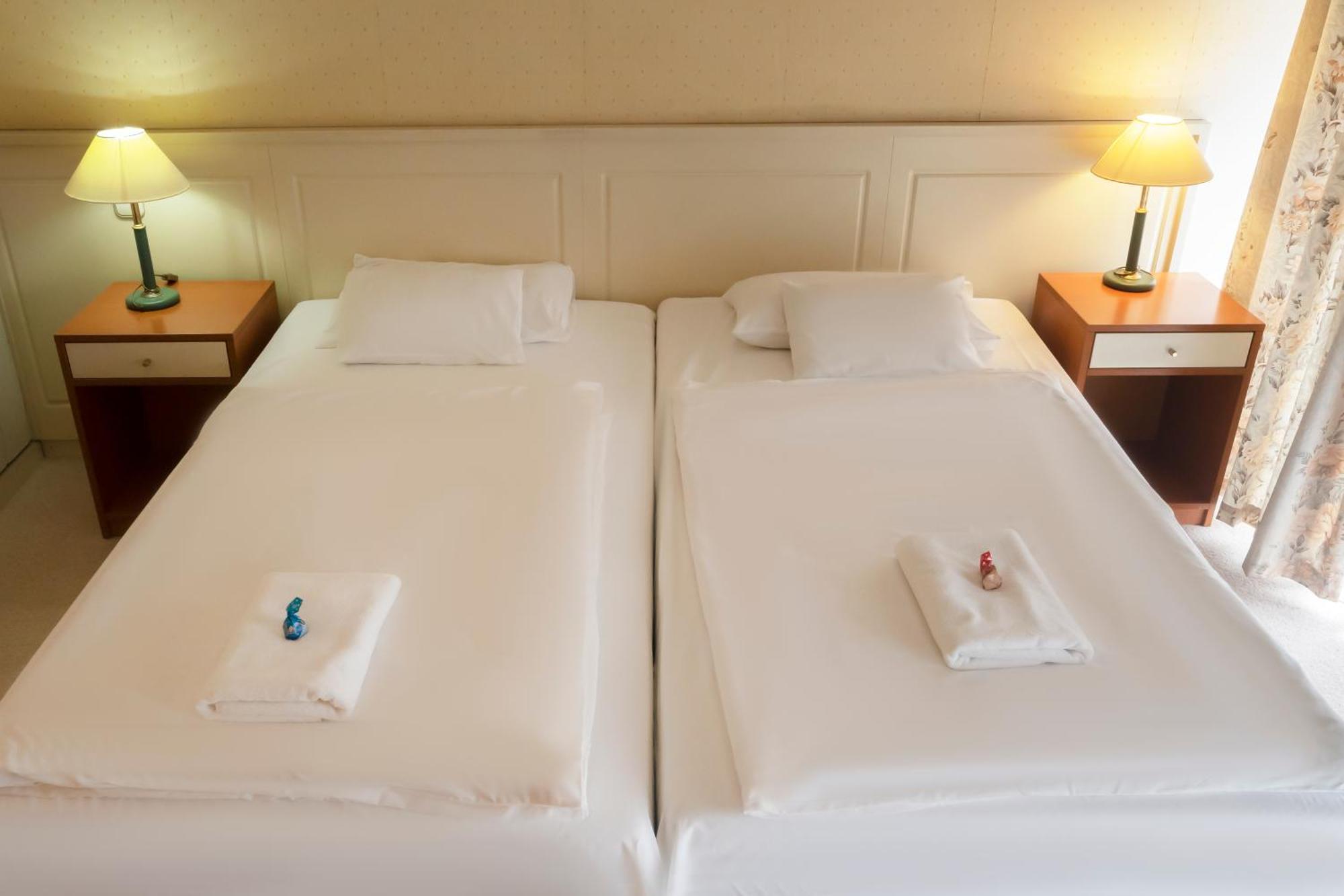 Nyíregyháza Korona Hotel מראה חיצוני תמונה