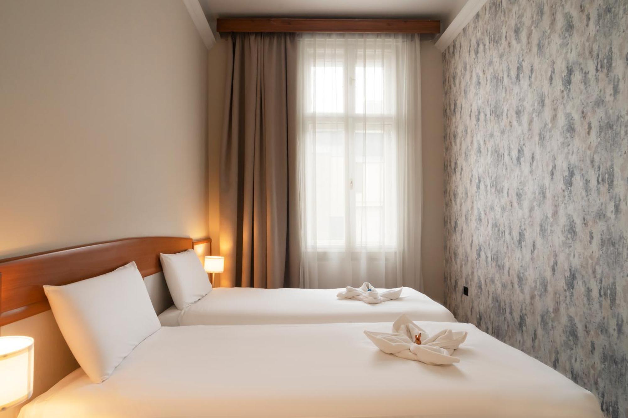 Nyíregyháza Korona Hotel מראה חיצוני תמונה