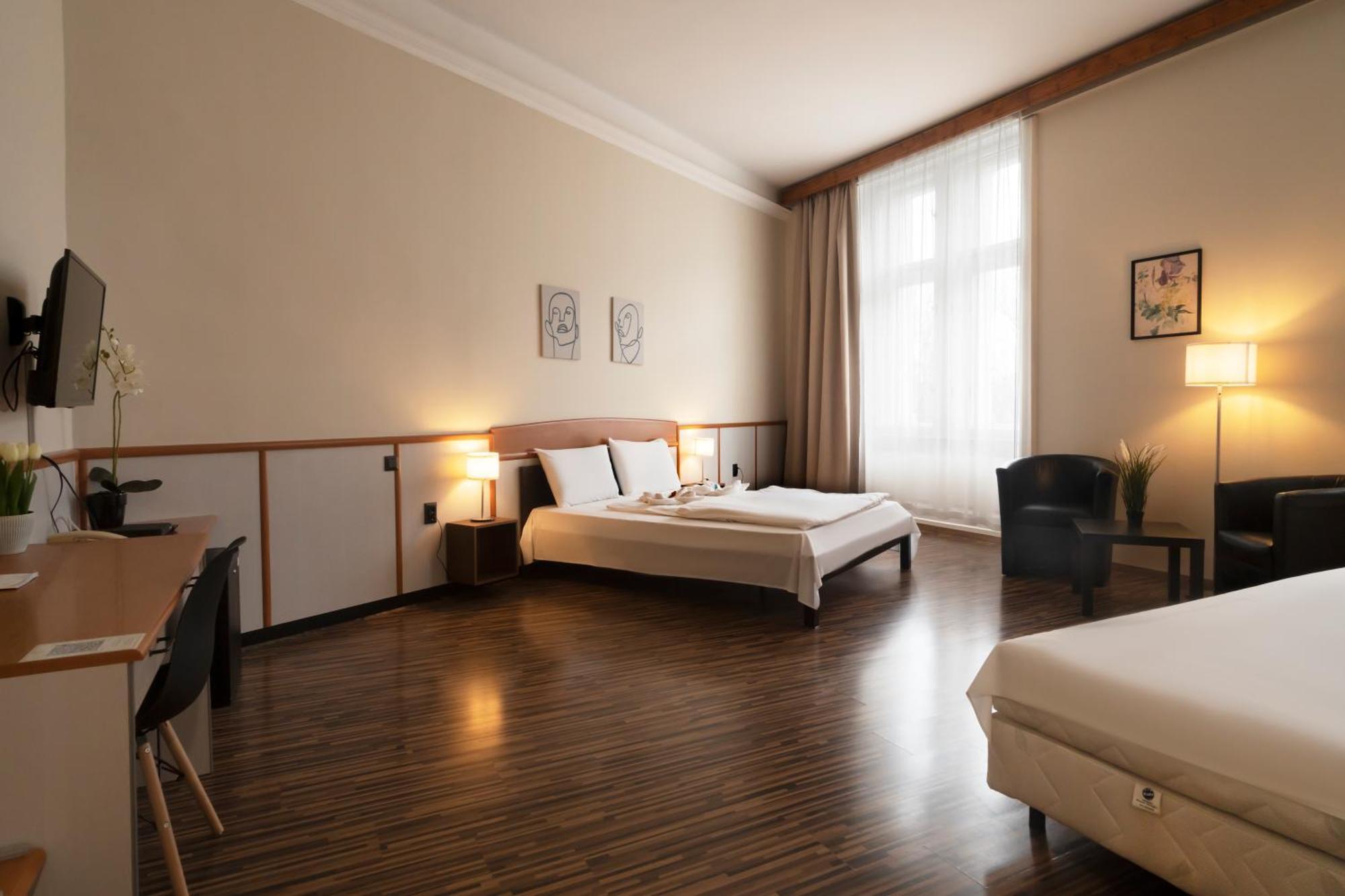 Nyíregyháza Korona Hotel מראה חיצוני תמונה