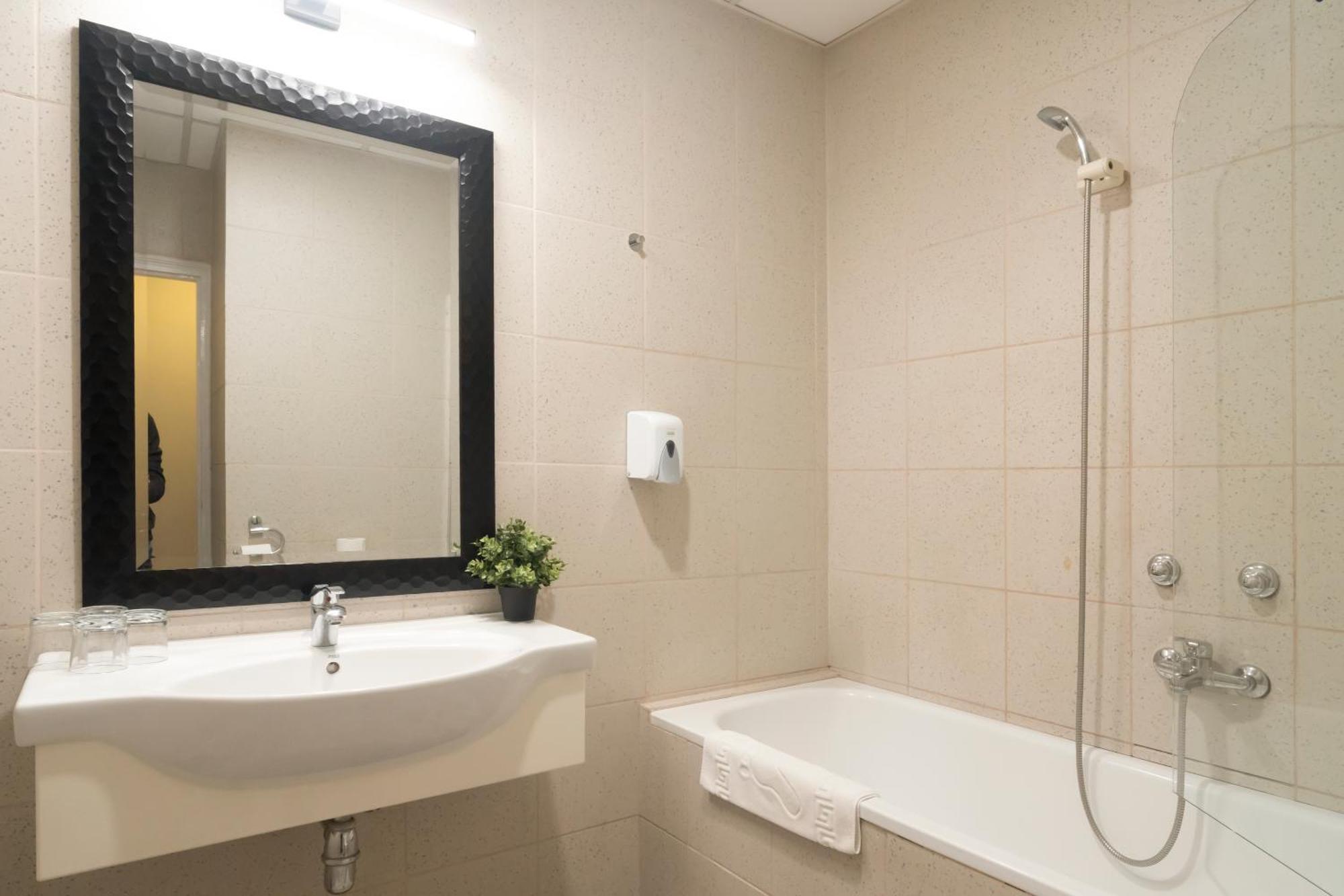Nyíregyháza Korona Hotel מראה חיצוני תמונה