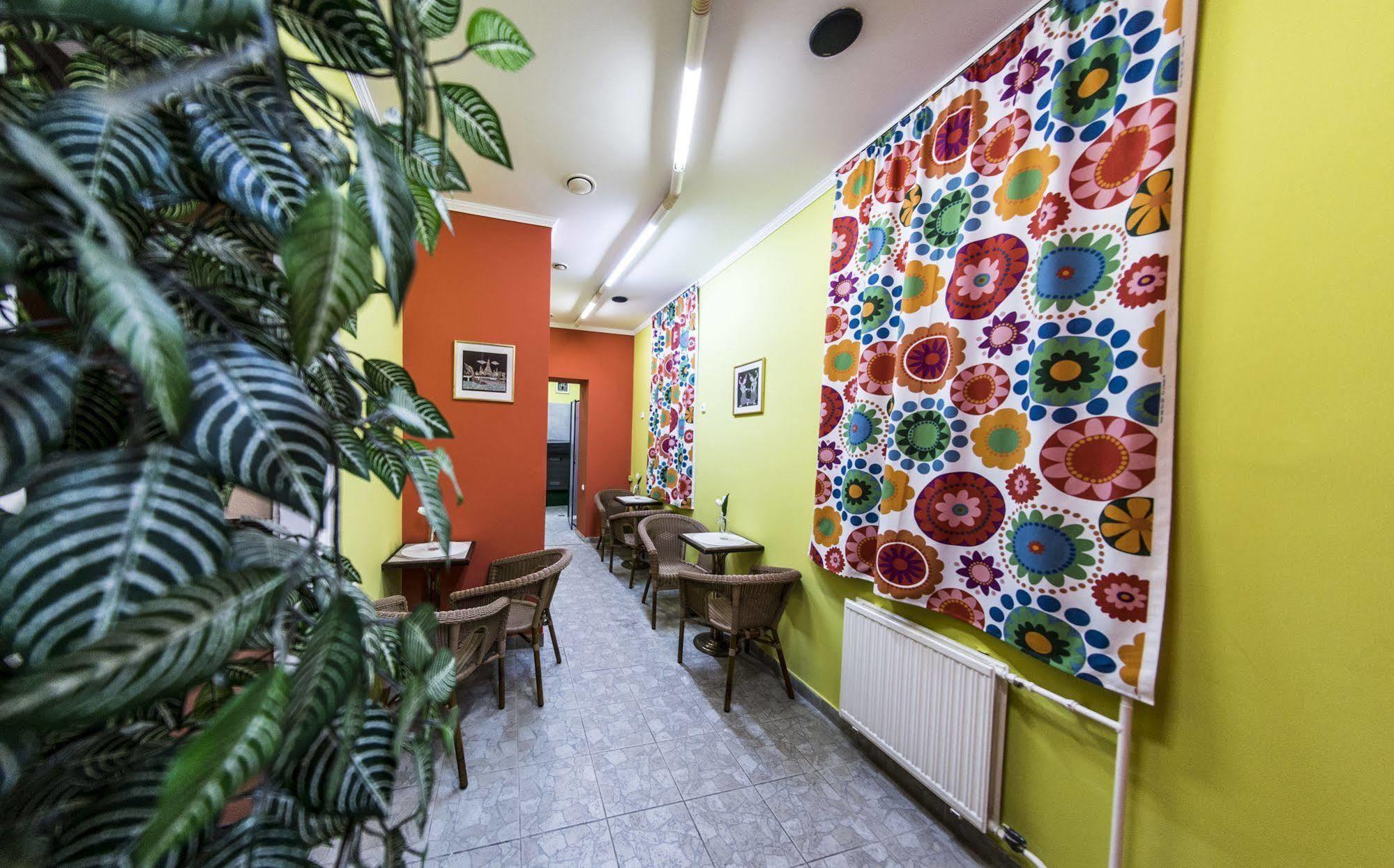 Nyíregyháza Korona Hotel מראה חיצוני תמונה