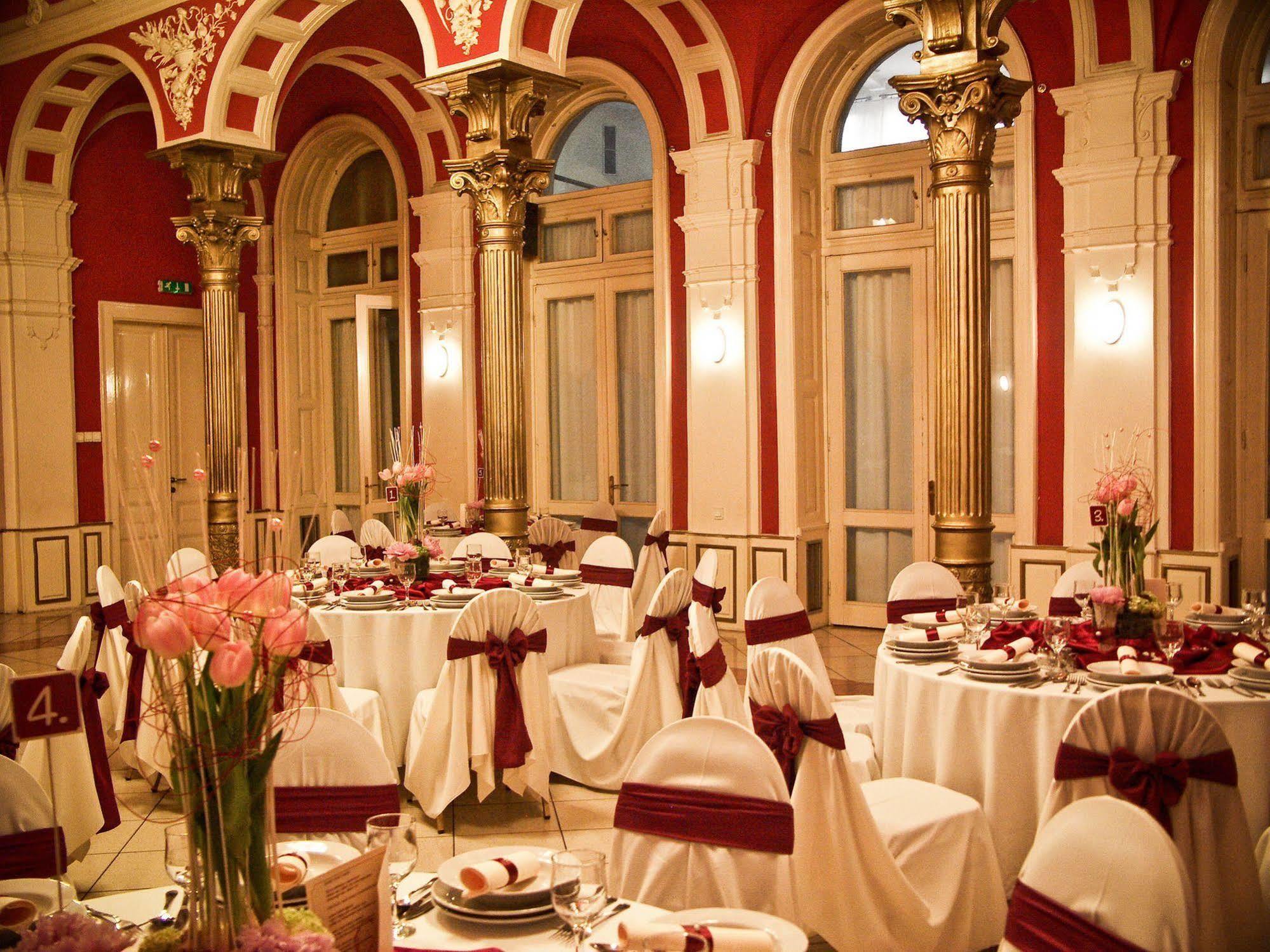 Nyíregyháza Korona Hotel מראה חיצוני תמונה